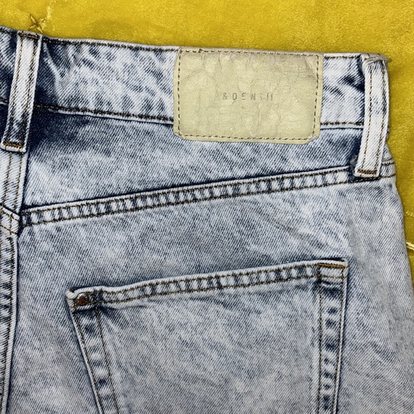 & Denim Short Cheeky Size 10 Curvy Fit Jean Shorts - Picture 8 of 14